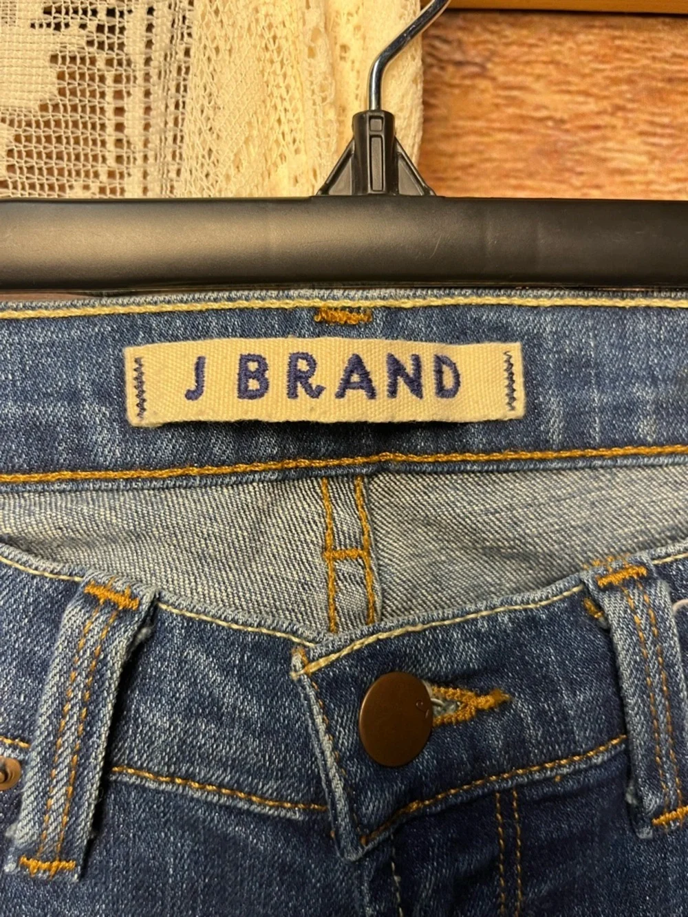 J Brand Boot Cut Flare Ankle Kick Out Super Soft Jeans (241)